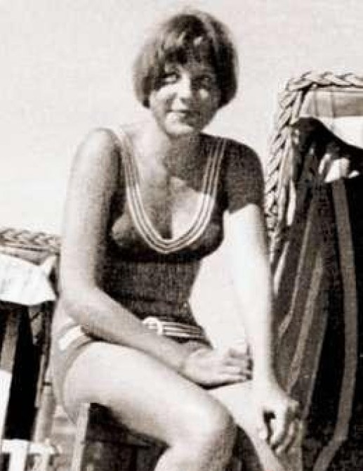 328723_900.jpg